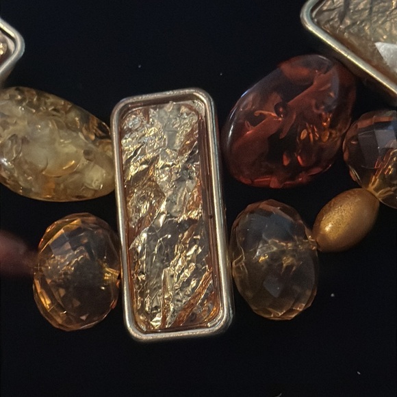 Faux Amber Choker Statement Necklace Magnetic closure - Picture 3 of 6